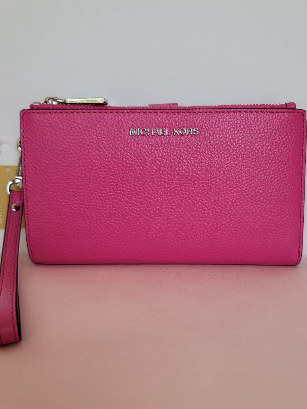 MICHAEL KORS Jet Set Double Zip Pebbled Leather Wristlet- Cerise 🎈$114.⭐